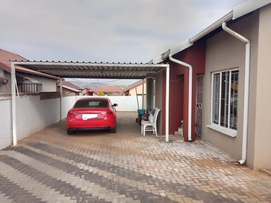 2 Bedroom Property for Sale in Elandspoort Gauteng
