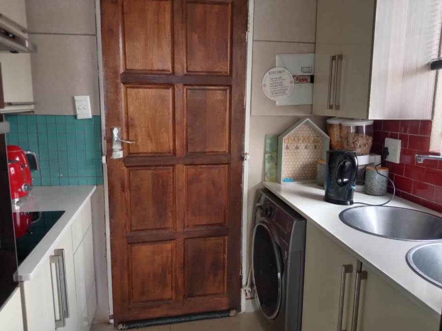 2 Bedroom Property for Sale in Elandspoort Gauteng