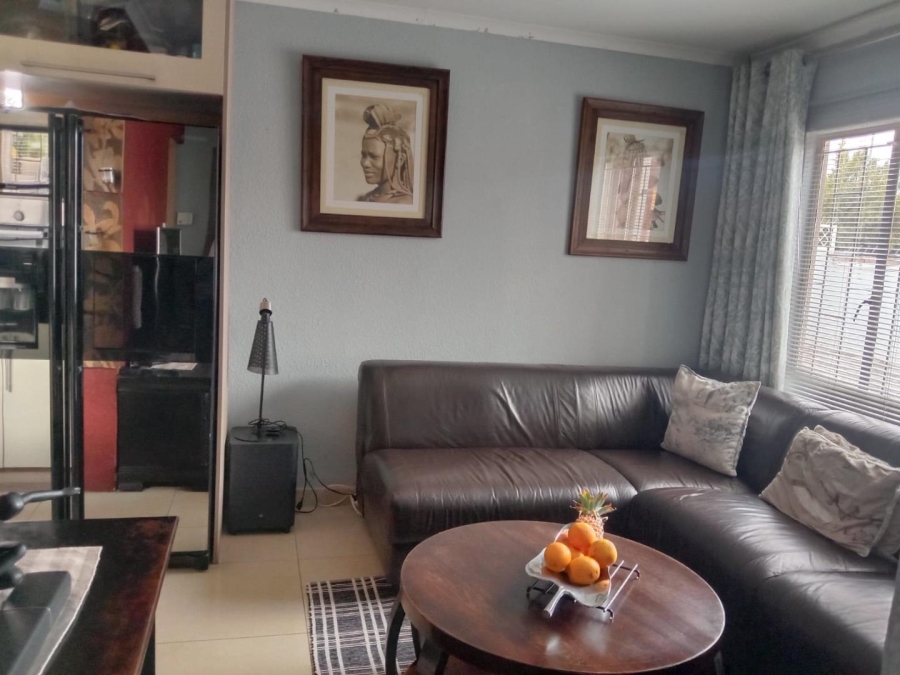 2 Bedroom Property for Sale in Elandspoort Gauteng