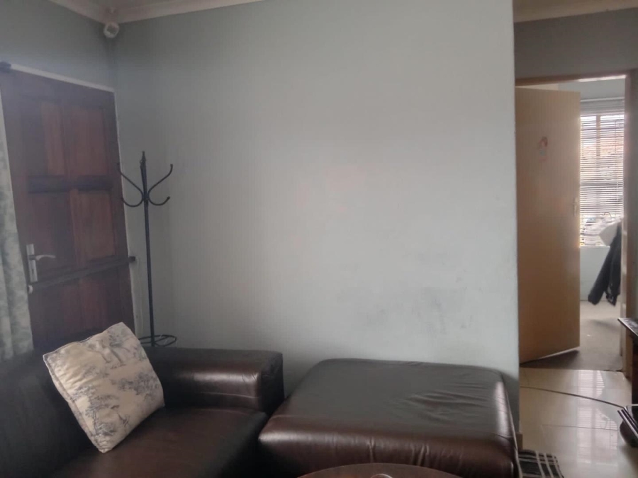 2 Bedroom Property for Sale in Elandspoort Gauteng