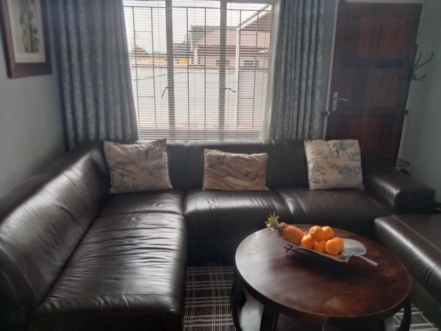 2 Bedroom Property for Sale in Elandspoort Gauteng