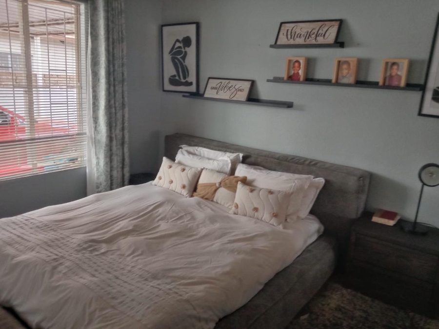 2 Bedroom Property for Sale in Elandspoort Gauteng