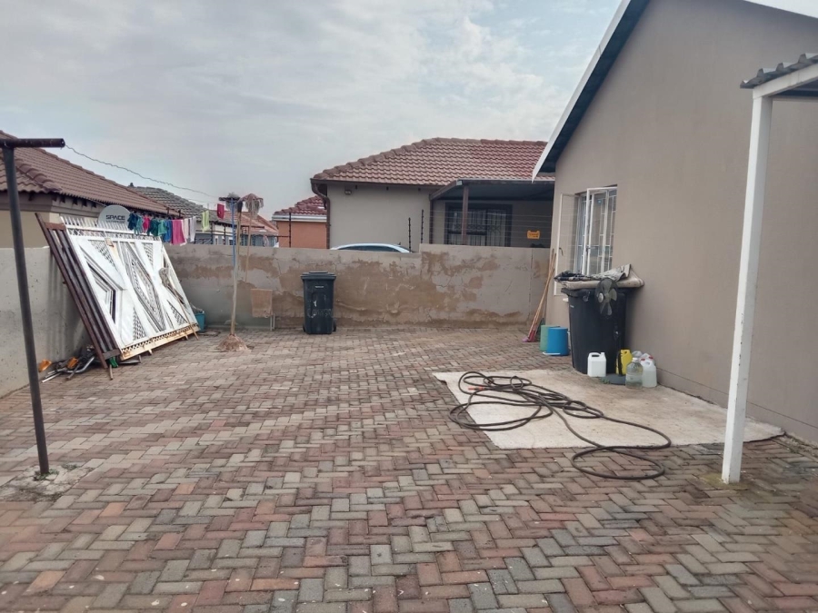 2 Bedroom Property for Sale in Elandspoort Gauteng