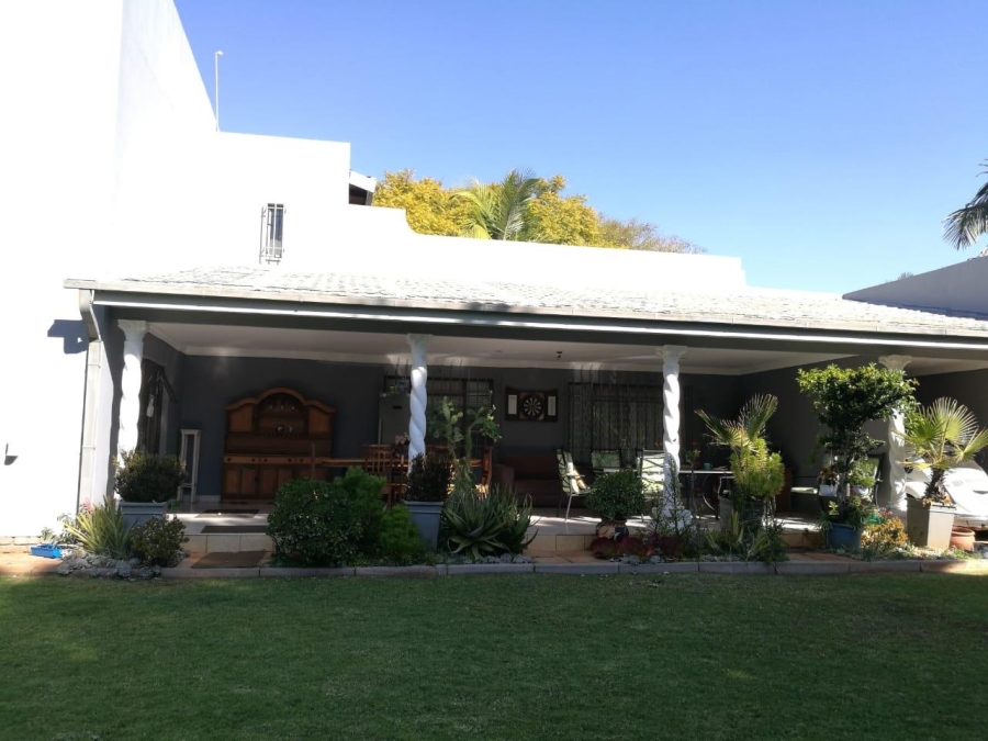 4 Bedroom Property for Sale in Ninapark Gauteng
