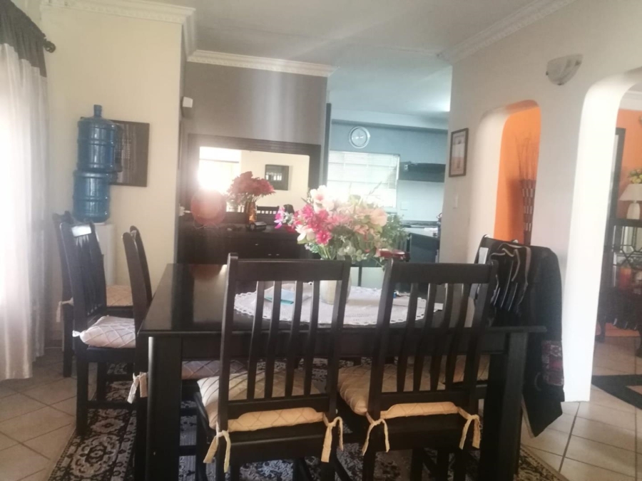 4 Bedroom Property for Sale in Ninapark Gauteng