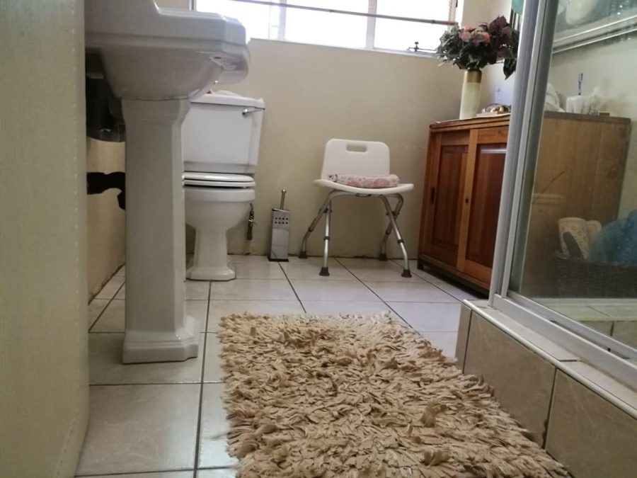 4 Bedroom Property for Sale in Ninapark Gauteng