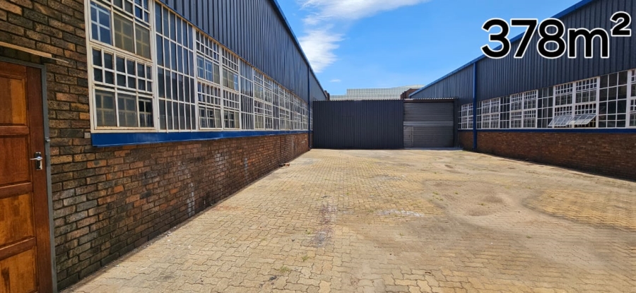 To Let commercial Property for Rent in Clayville Gauteng