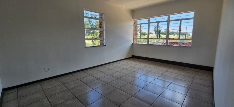 To Let commercial Property for Rent in Clayville Gauteng