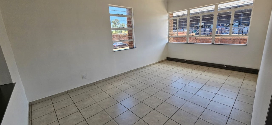 Commercial Property for Sale in Clayville Gauteng
