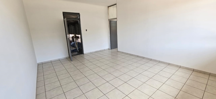 Commercial Property for Sale in Clayville Gauteng