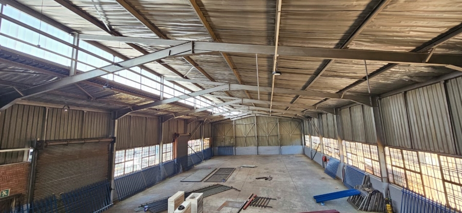 Commercial Property for Sale in Clayville Gauteng