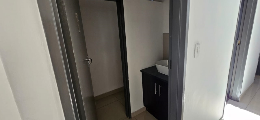 Commercial Property for Sale in Clayville Gauteng