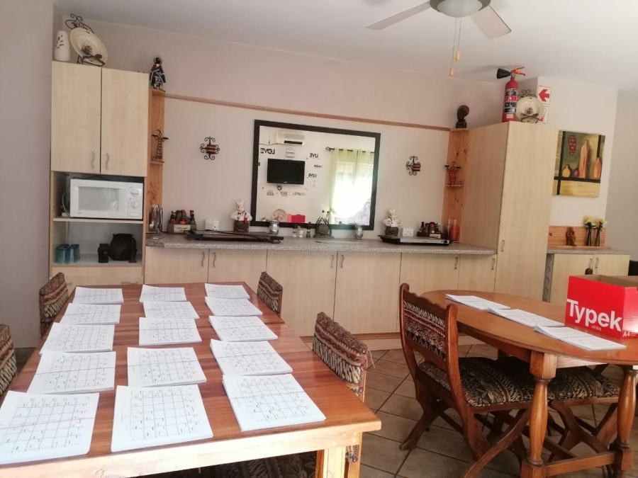 9 Bedroom Property for Sale in Theresa Park Gauteng