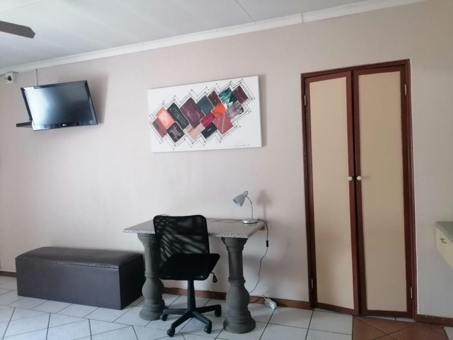9 Bedroom Property for Sale in Theresa Park Gauteng