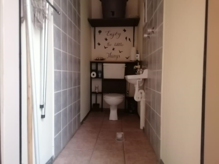 9 Bedroom Property for Sale in Theresa Park Gauteng