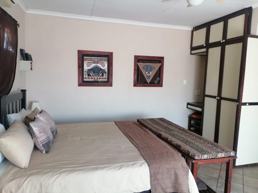 9 Bedroom Property for Sale in Theresa Park Gauteng