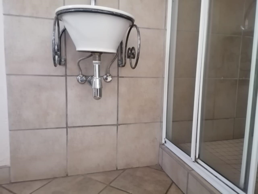 9 Bedroom Property for Sale in Theresa Park Gauteng