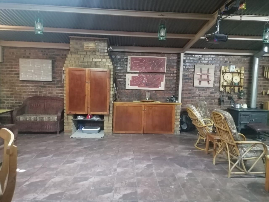 9 Bedroom Property for Sale in Theresa Park Gauteng