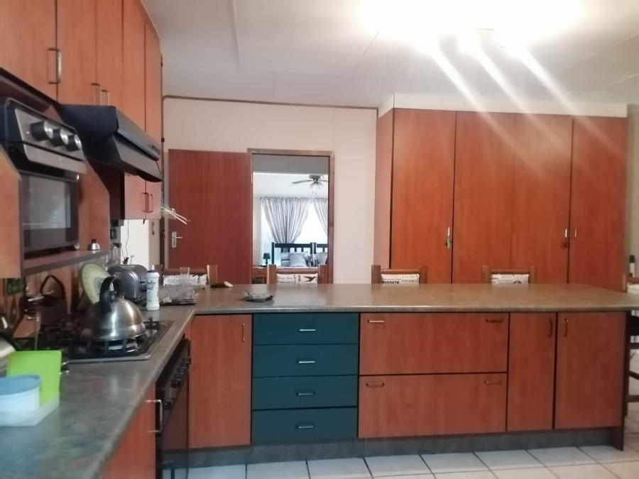 9 Bedroom Property for Sale in Theresa Park Gauteng
