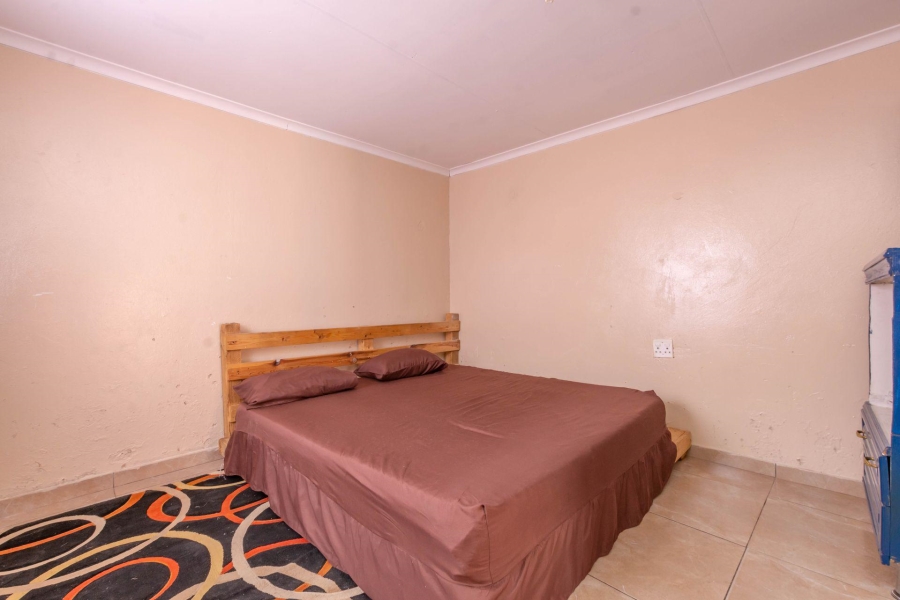 To Let 1 Bedroom Property for Rent in Jabavu Gauteng