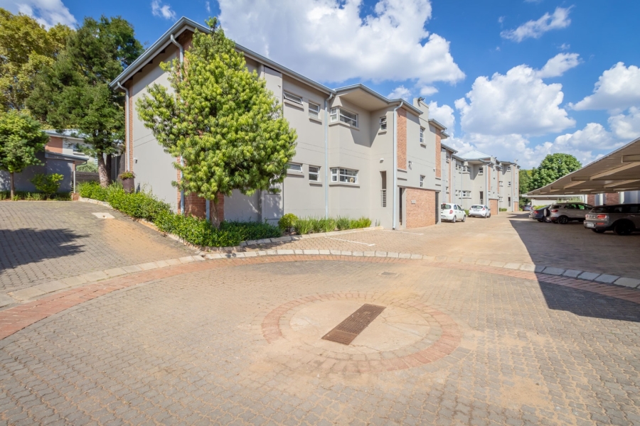 To Let 2 Bedroom Property for Rent in Westcliff Gauteng