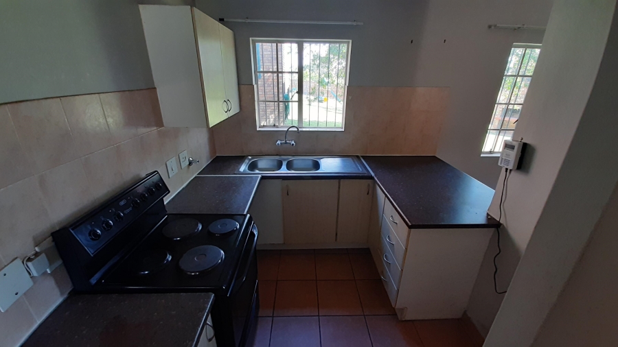 To Let 2 Bedroom Property for Rent in Elardus Park Gauteng