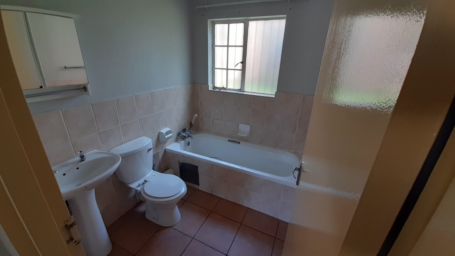 To Let 2 Bedroom Property for Rent in Elardus Park Gauteng