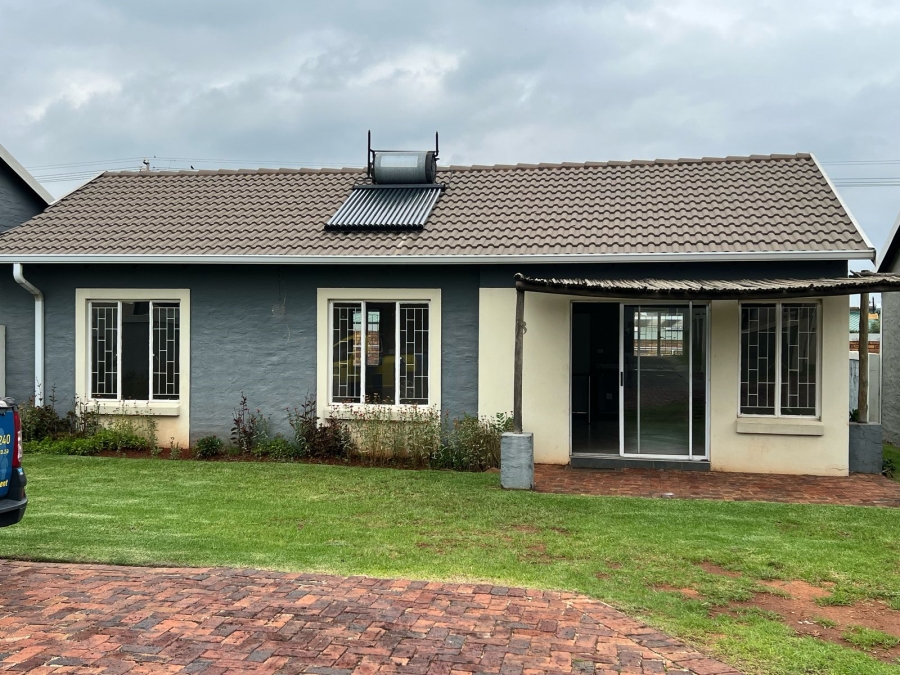 To Let 3 Bedroom Property for Rent in Albemarle Gauteng