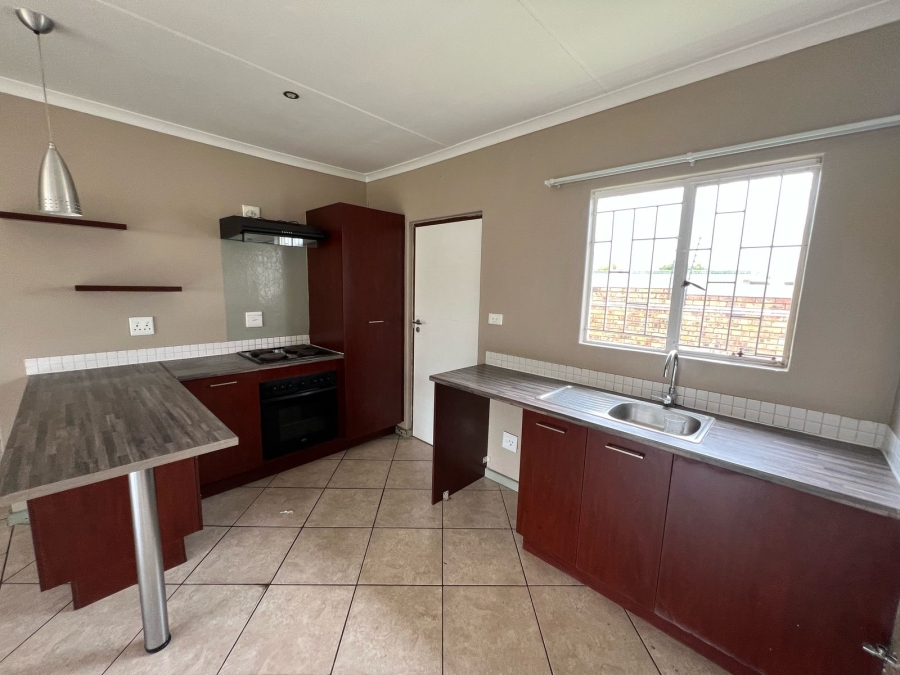 To Let 3 Bedroom Property for Rent in Albemarle Gauteng