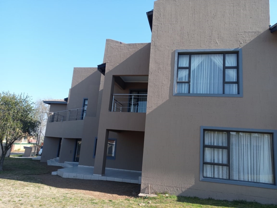 5 Bedroom Property for Sale in Three Rivers East Gauteng