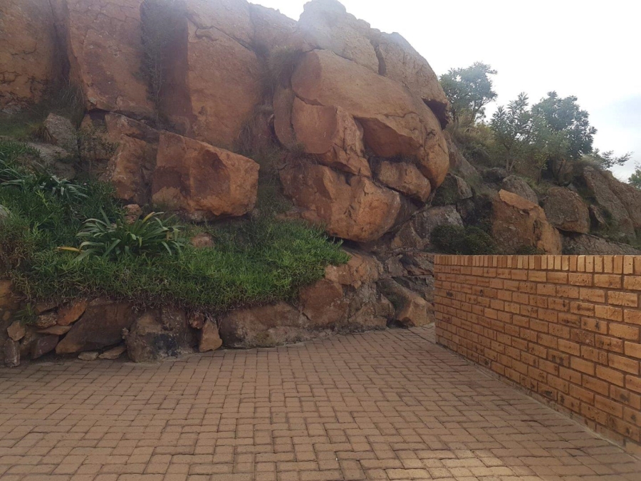 To Let 2 Bedroom Property for Rent in Oakdene Gauteng