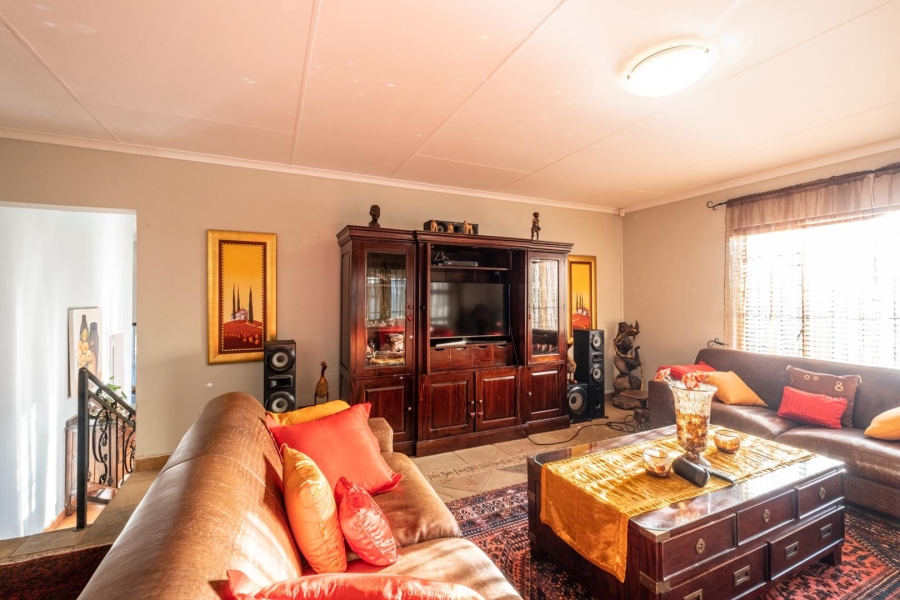 6 Bedroom Property for Sale in Monument Park Gauteng