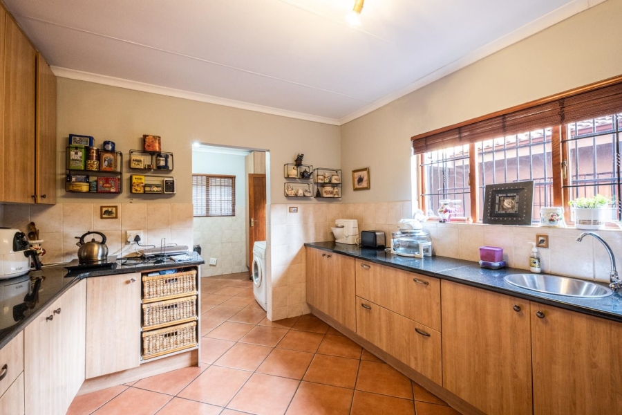 6 Bedroom Property for Sale in Monument Park Gauteng