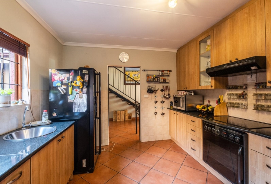 6 Bedroom Property for Sale in Monument Park Gauteng