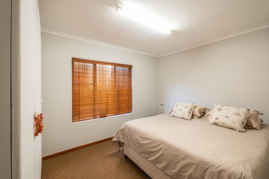 6 Bedroom Property for Sale in Monument Park Gauteng