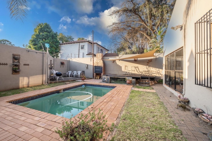 6 Bedroom Property for Sale in Monument Park Gauteng