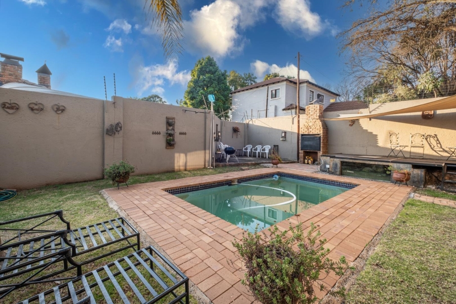 6 Bedroom Property for Sale in Monument Park Gauteng