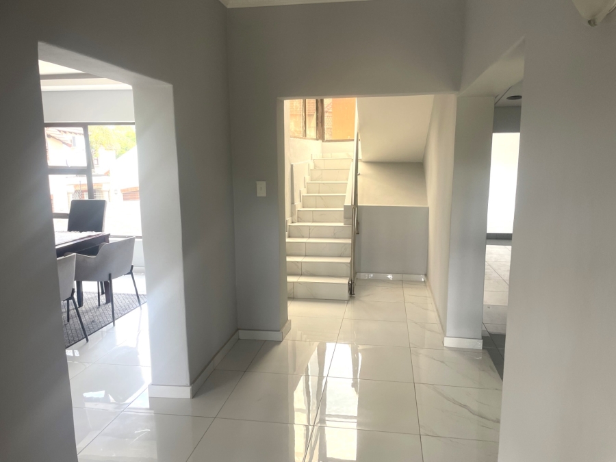 4 Bedroom Property for Sale in Waterkloof Ridge Gauteng
