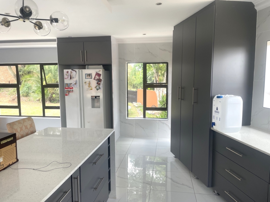 4 Bedroom Property for Sale in Waterkloof Ridge Gauteng