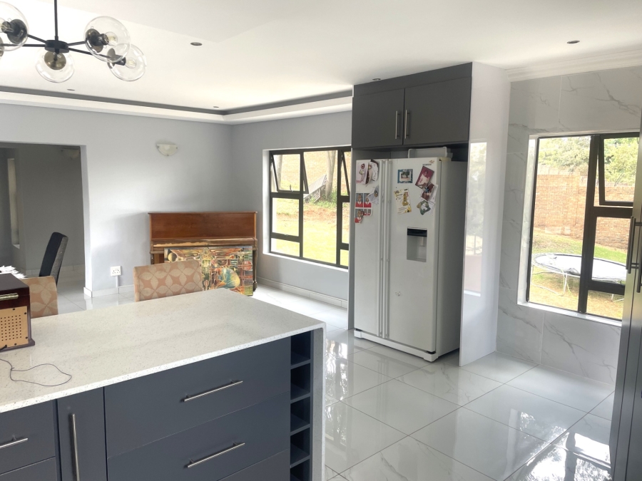 4 Bedroom Property for Sale in Waterkloof Ridge Gauteng
