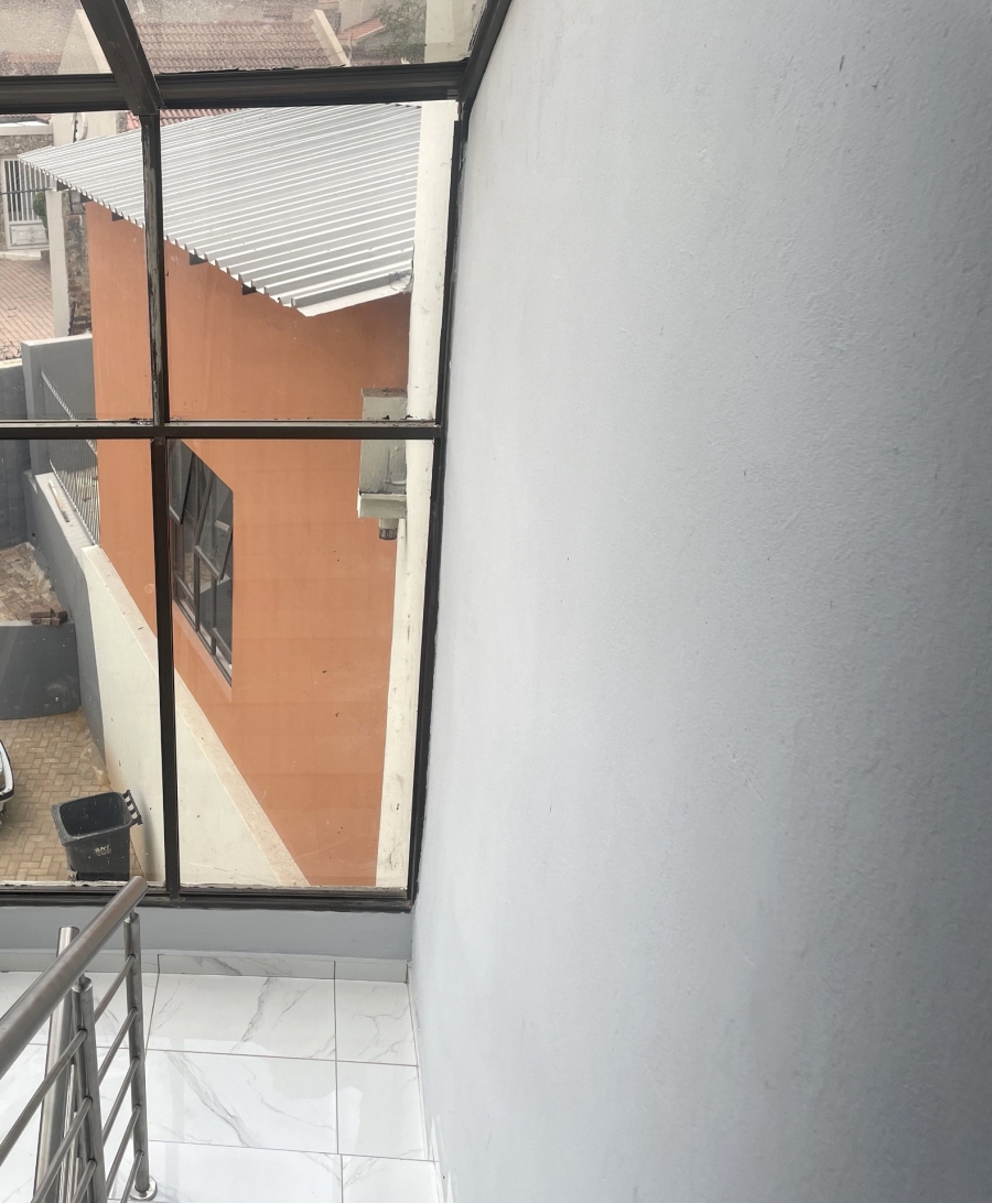 4 Bedroom Property for Sale in Waterkloof Ridge Gauteng