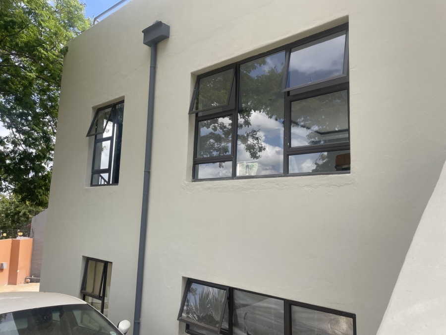 4 Bedroom Property for Sale in Waterkloof Ridge Gauteng