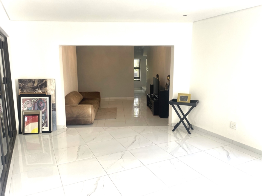 4 Bedroom Property for Sale in Waterkloof Ridge Gauteng