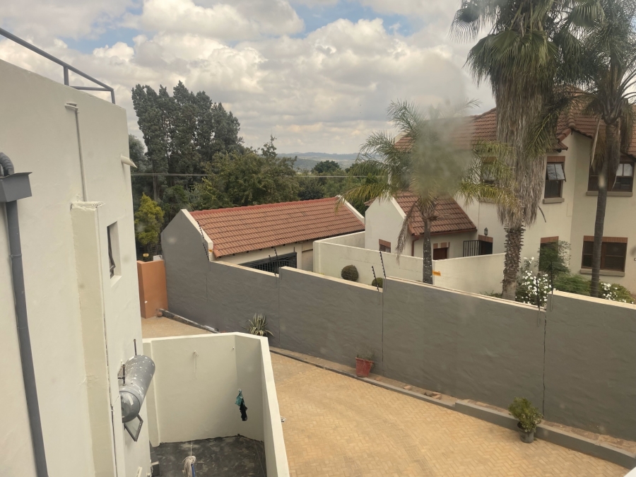 4 Bedroom Property for Sale in Waterkloof Ridge Gauteng