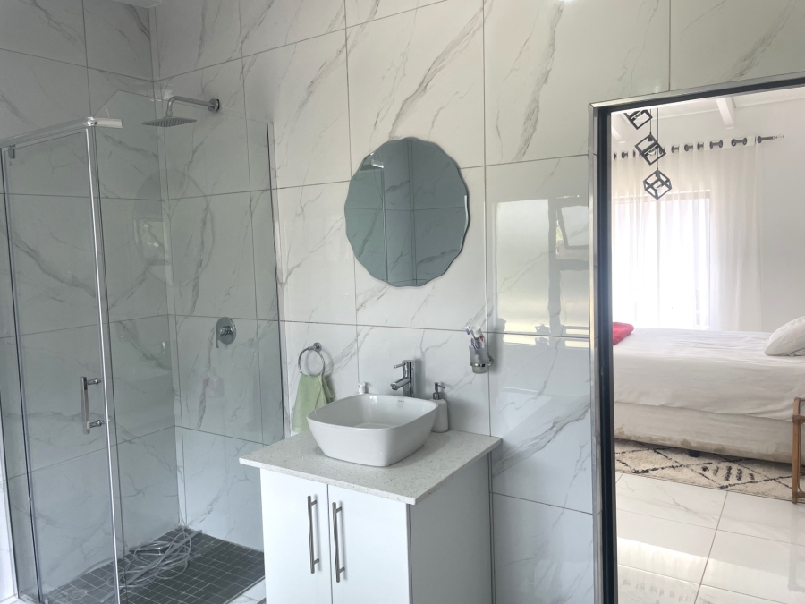 4 Bedroom Property for Sale in Waterkloof Ridge Gauteng