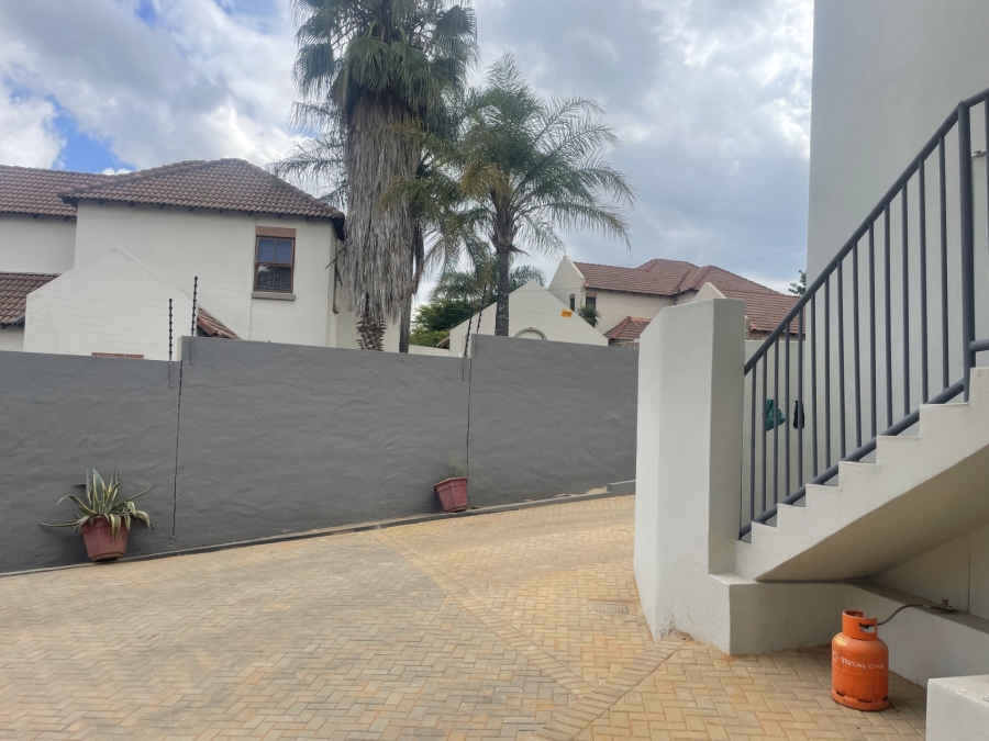 4 Bedroom Property for Sale in Waterkloof Ridge Gauteng