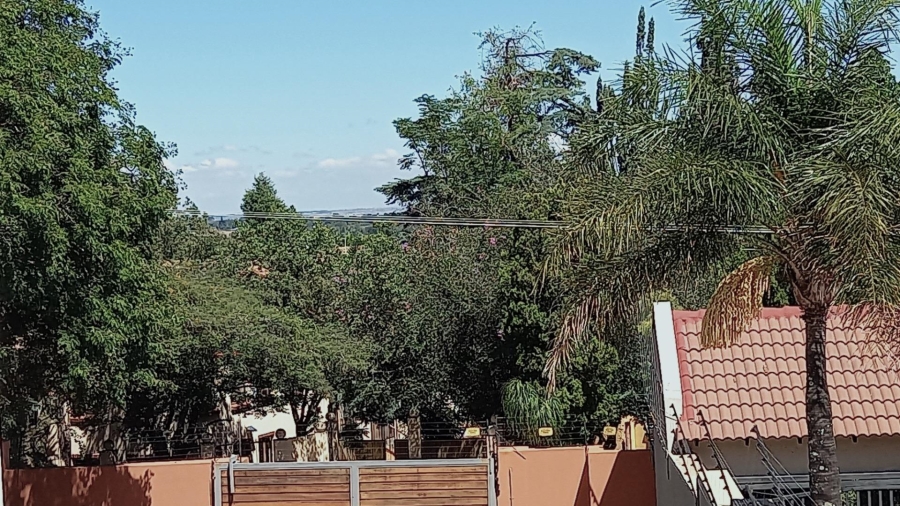 4 Bedroom Property for Sale in Waterkloof Ridge Gauteng