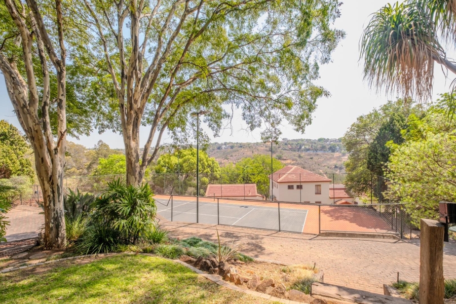 5 Bedroom Property for Sale in Waterkloof Heights Gauteng