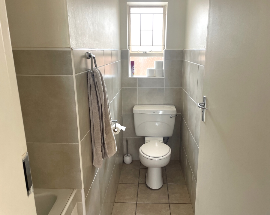 3 Bedroom Property for Sale in La Montagne Gauteng