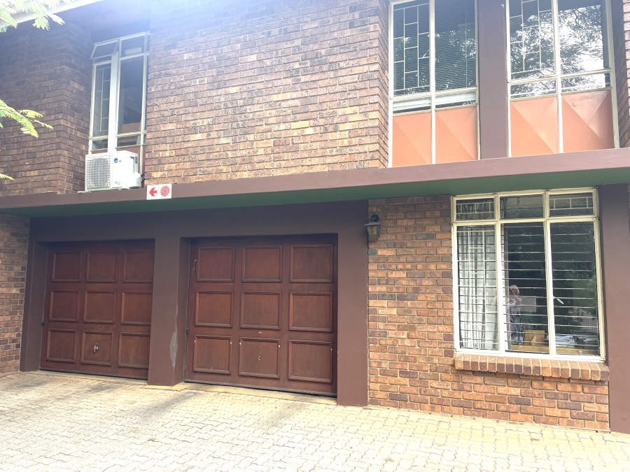 3 Bedroom Property for Sale in La Montagne Gauteng